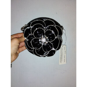 #151 flower crossbody